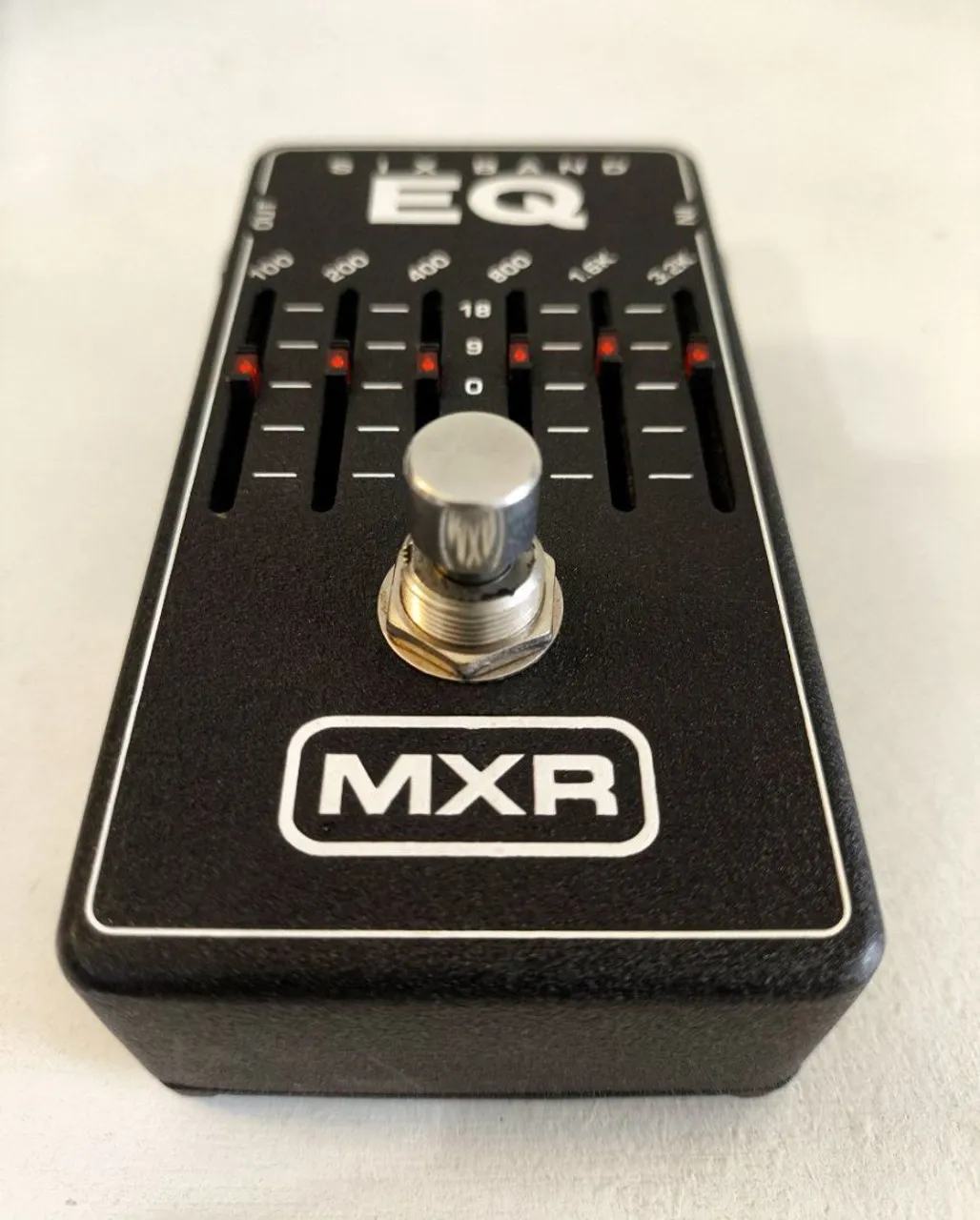 Pedal de efeito de guitarra MXR Six Band Graphic Equalizer vintage