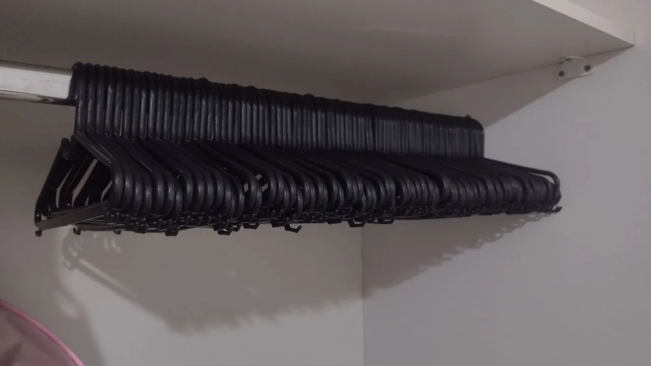 100 cabides pretos  - Foto 2