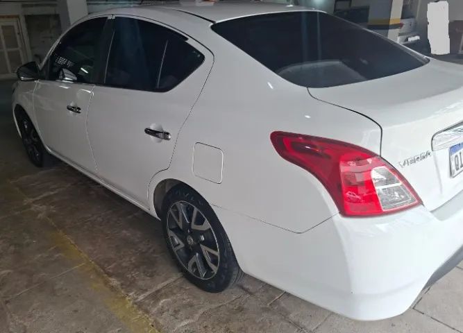 Nissan Versa SL 1.6 16V Flexstart 4P Aut. 2017 - Foto 3