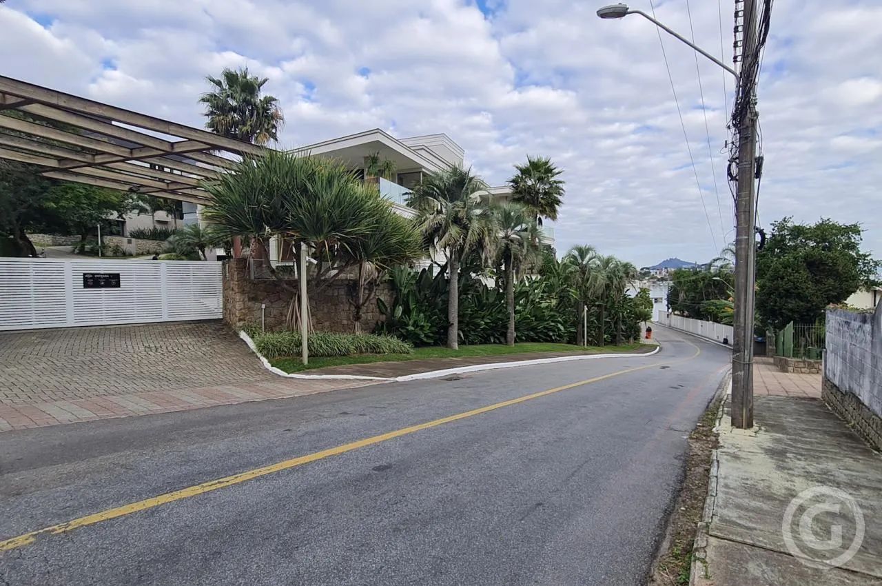 Sofisticação e conforto: Casa mobiliada em condomínio fechado no Cacupé - Foto 2