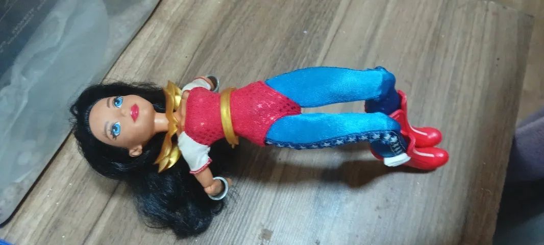 Boneca mulher maravilha hasbro barbie - Foto 3