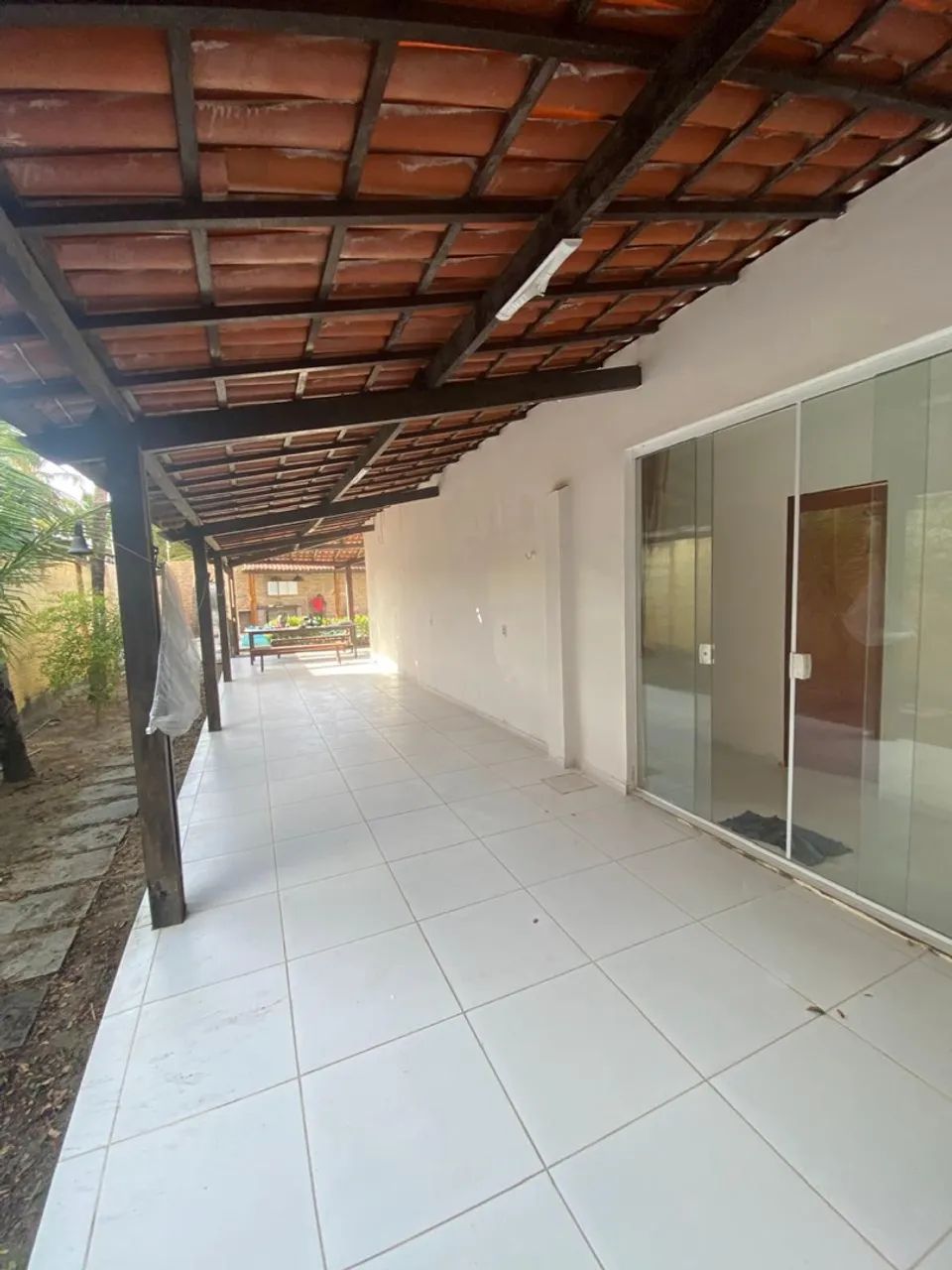 Casa a venda no Icarai troca pego até 250 mil restante no dinheiro  carro ou apt 