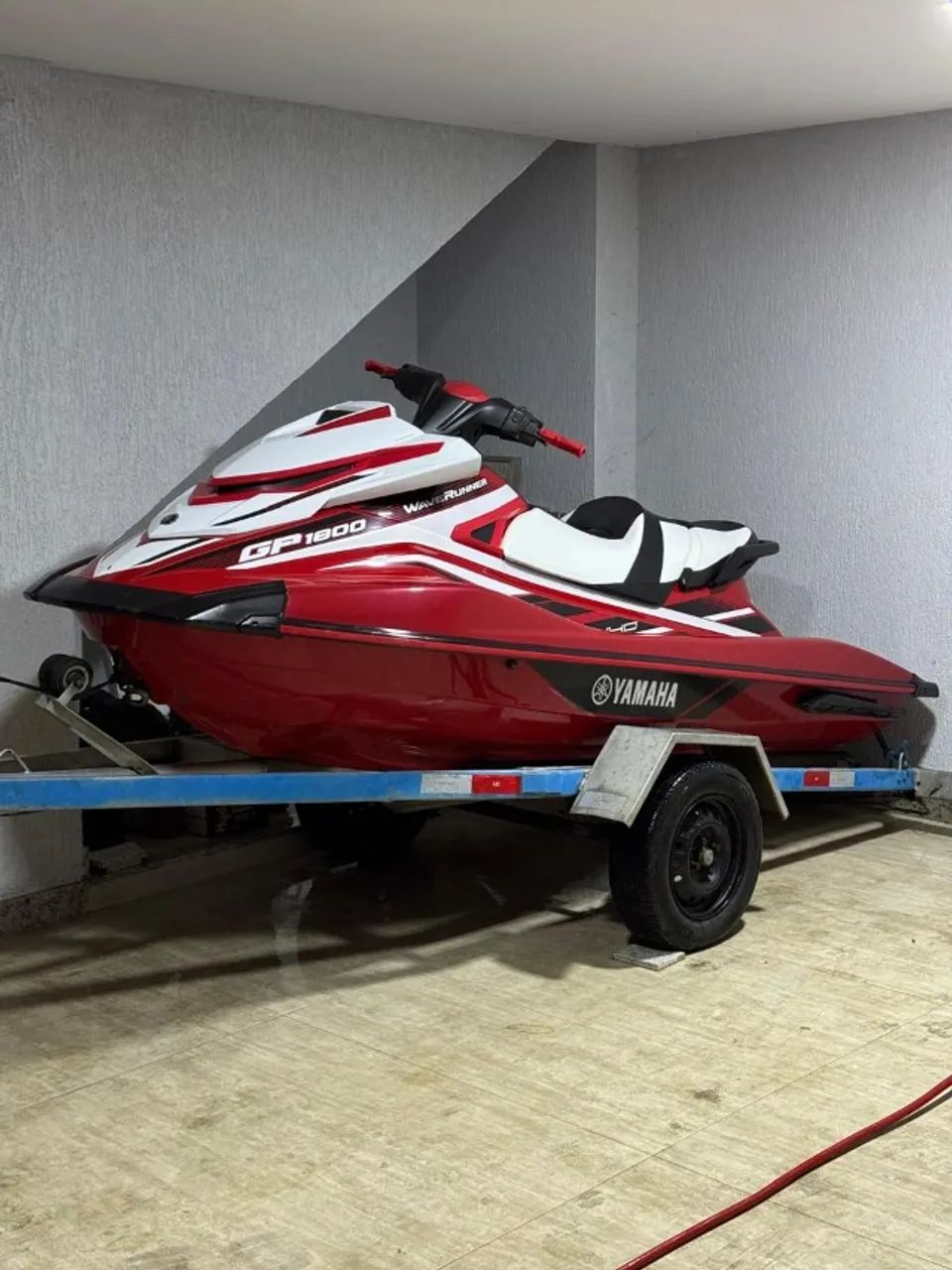 JET SKI YAMAHA GP1800W MUITO CONSERVADO JÁ VAI COM CARRETINHA