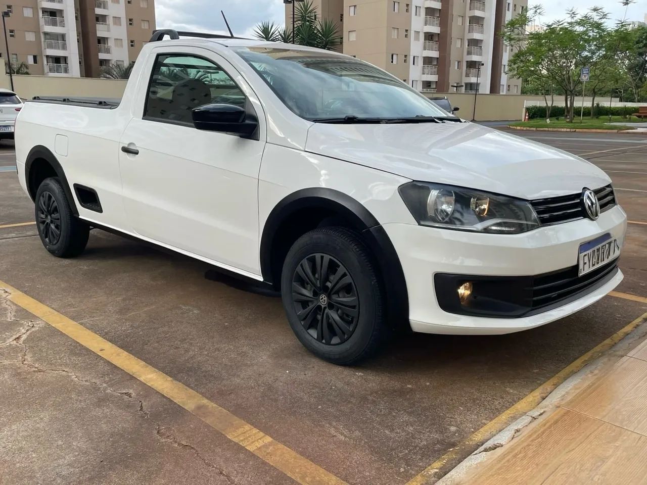 Volkswagen Saveiro TRENDLINE 1.6 T.FLEX 8V 2015
