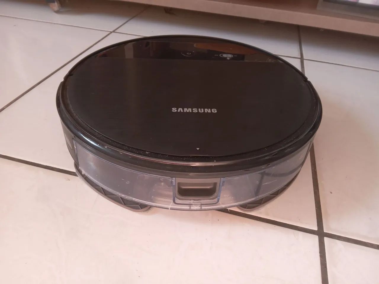 aspirador robô Samsung modelo vr05r5050wk/az - Foto 5