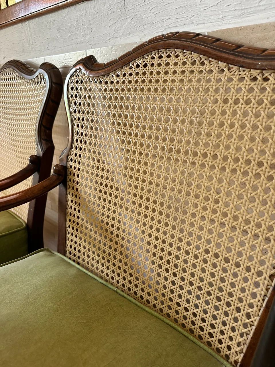 Conjunto sofá + poltronas em madeira maciça - estilo vintage - Foto 5