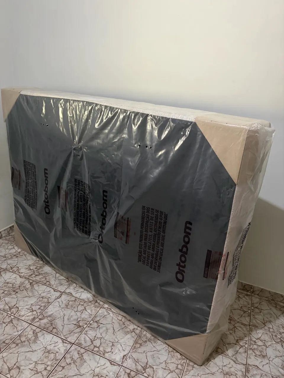 Cama box
