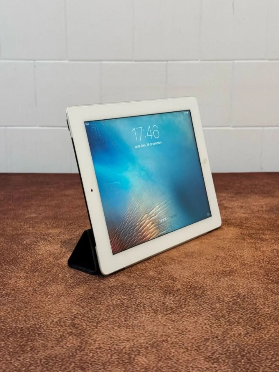 iPad 3ª geração MD371J/A 64GB Wi-Fi+Cellular iOS 9.3.5 (modelo JP
