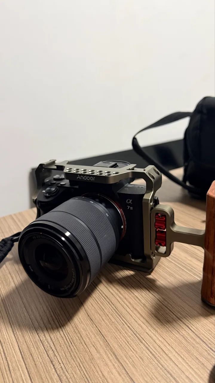 Sony Alpha 7 III - Corpo + Acessórios - Excelente estado! - Foto 4