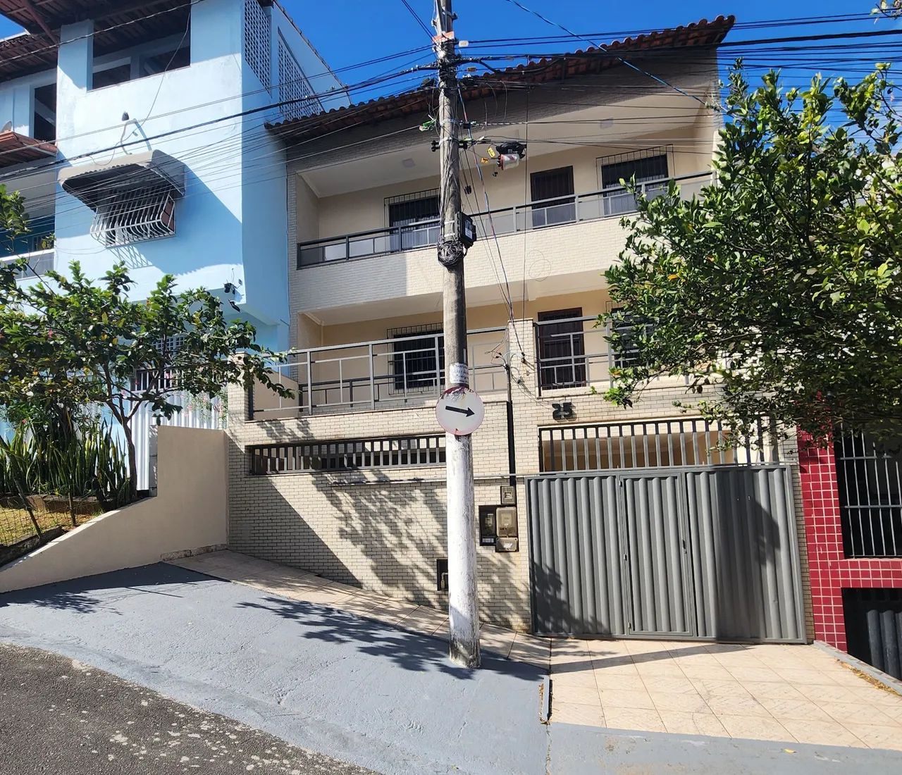 Alugo casa 3 andares - Cocal