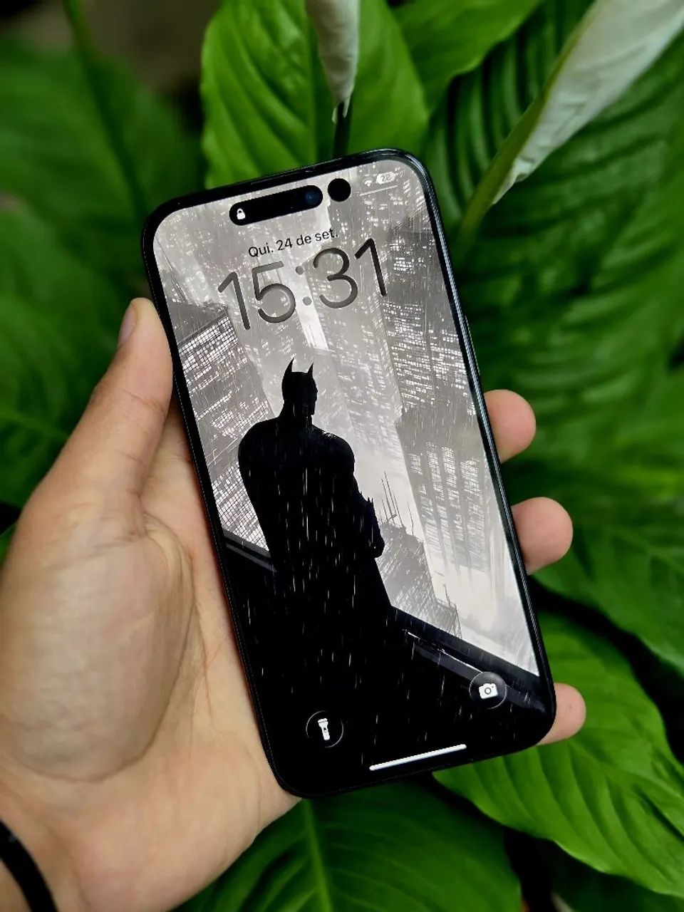 V/T iPhone 16 Plus 