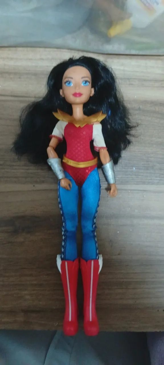 Boneca mulher maravilha hasbro barbie - Foto 2