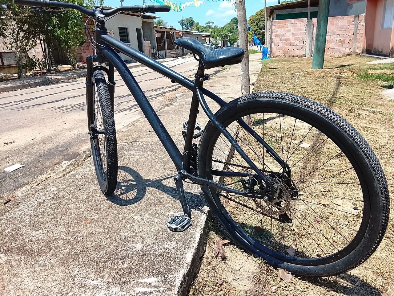 Bicicleta Lotus aro 29, Freio a Disco  - Foto 5