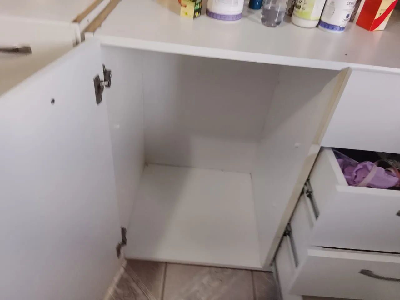 Vende-se cômodas R$ 150,00 cada uma - Foto 4