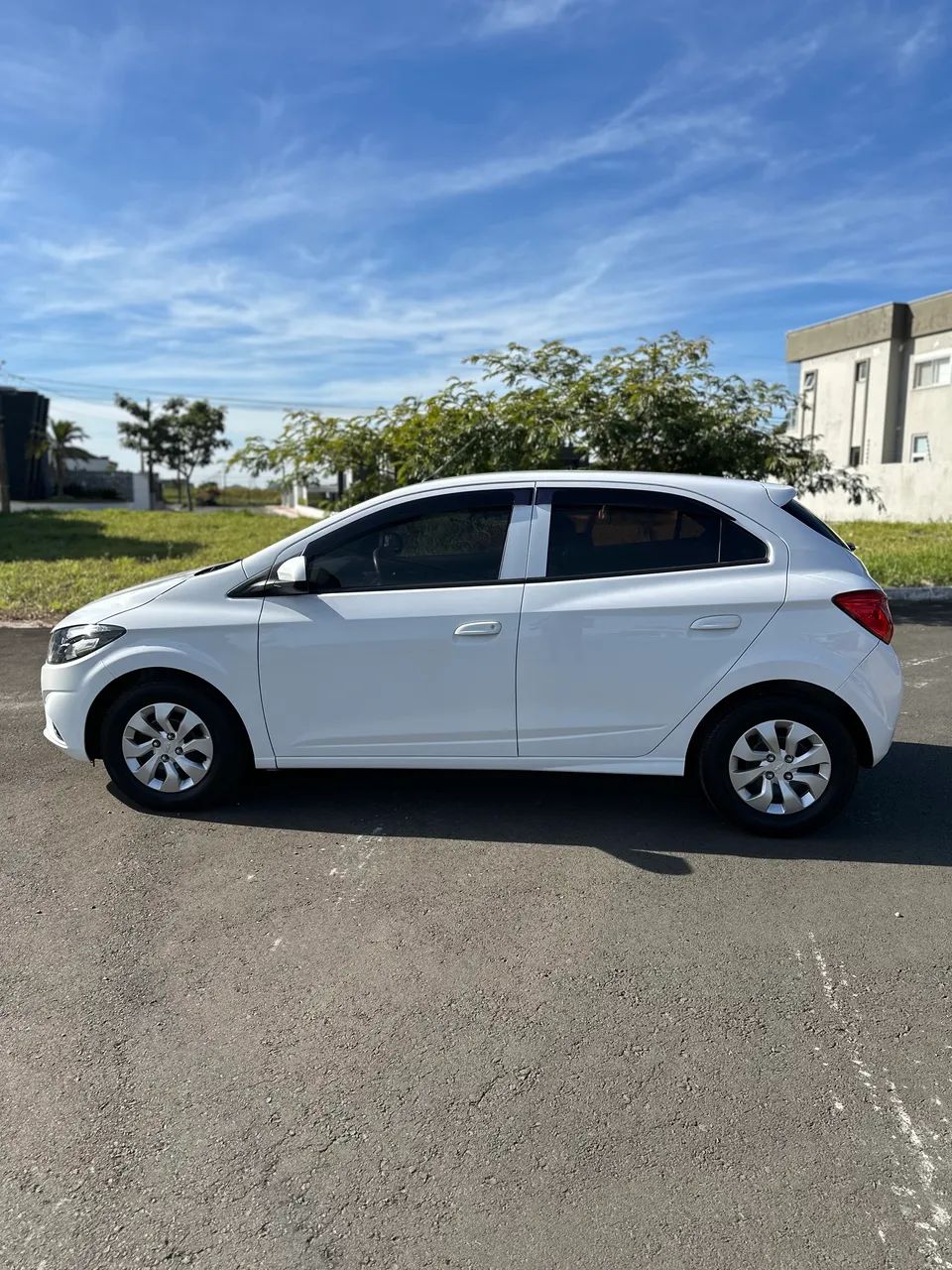 Chevrolet Onix Hatch LT 1.0 8V Flex Mec. 4P 2019 - Foto 4