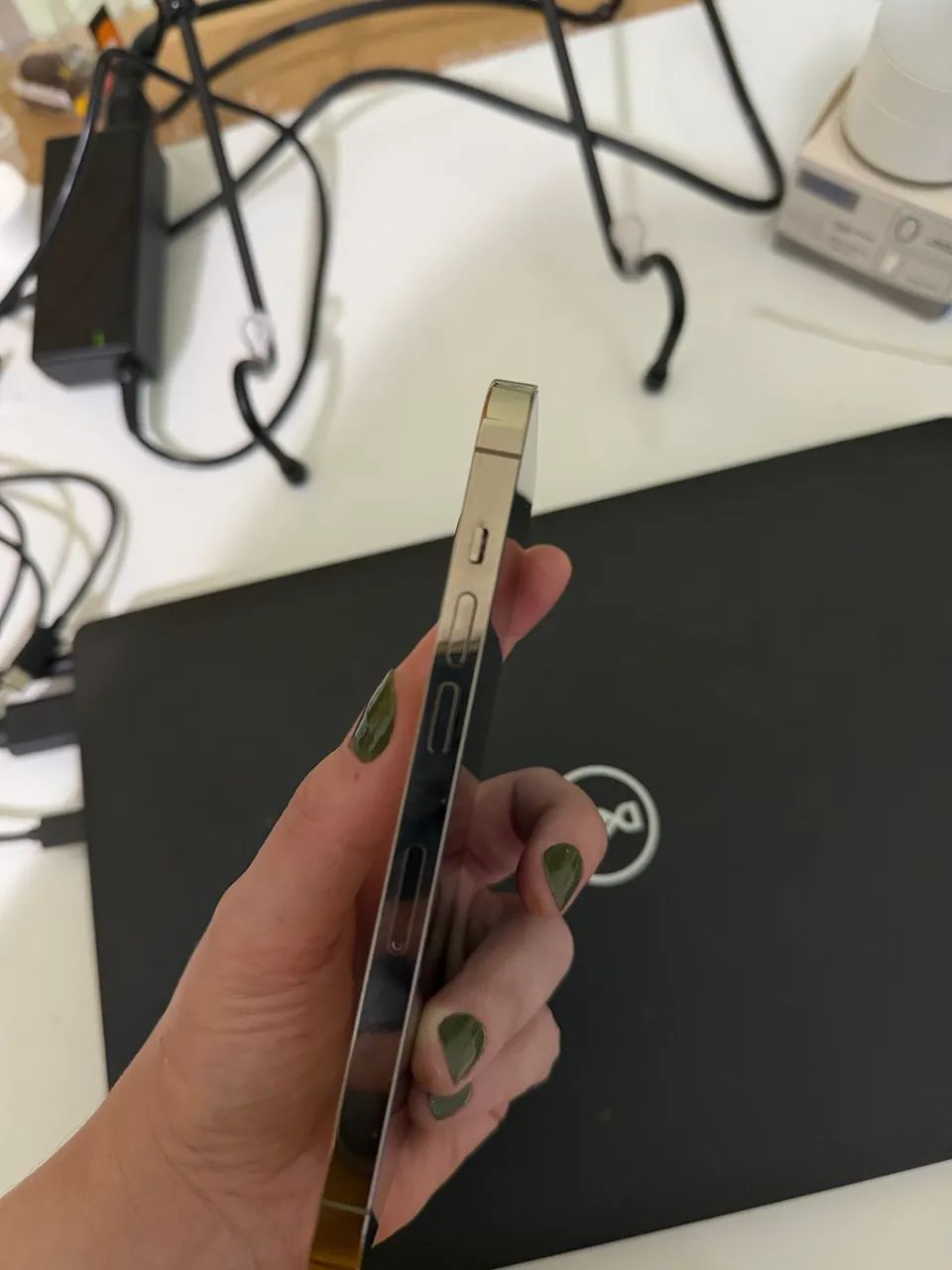 iPhone 14 Pro - Dourado - Foto 3