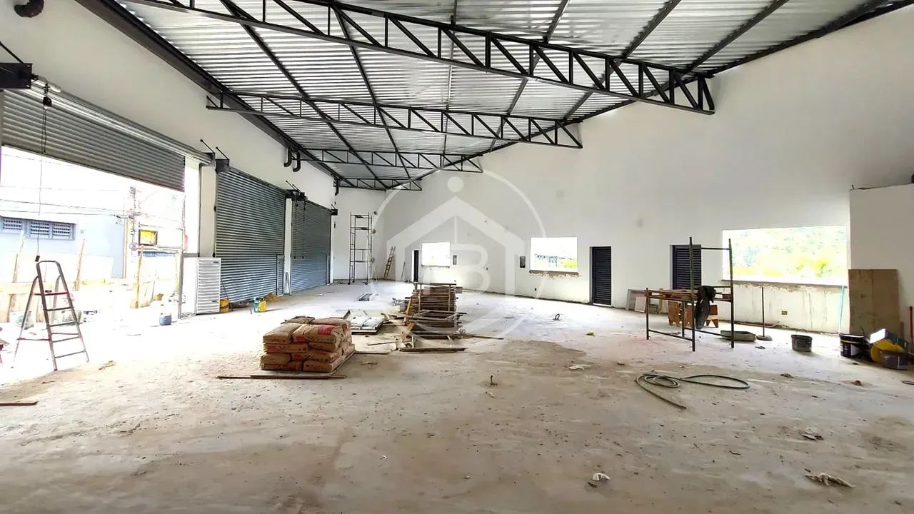 Galpão Comercial para Locação em Cotia - a partir de 152m² | No centro de Cotia
