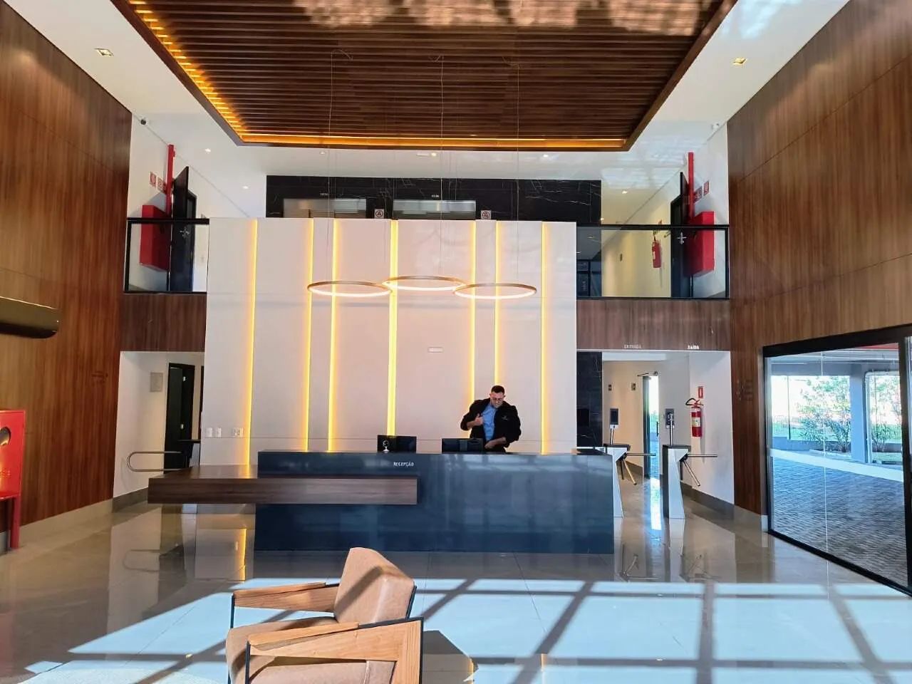 Sala Comercial para Aluguel - 97 m² no Jardim Sul, Uberlândia - Foto 2