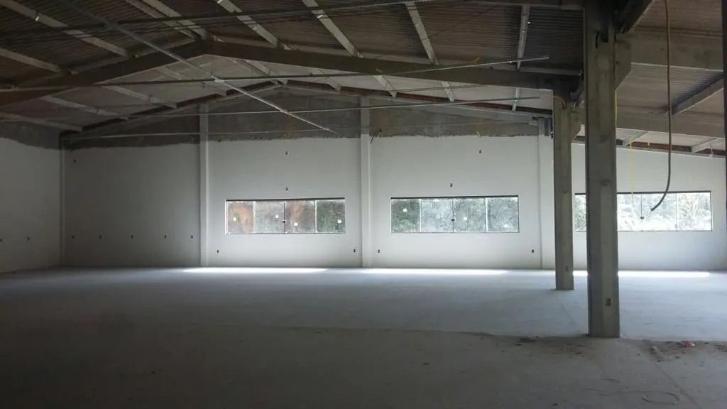 Galpão com 640 m² - Foto 2