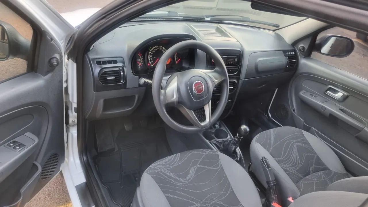 Fiat Strada Working Celeb.1.4 Fire Flex 8V CD 2016 - Foto 5