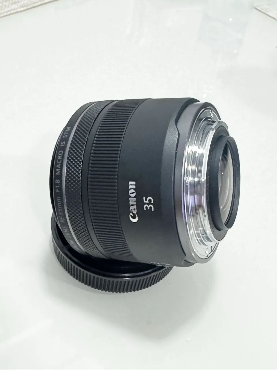 Lente Canon RF 35MM F1.8 Macro Is Stm - Acessórios para Câmeras e