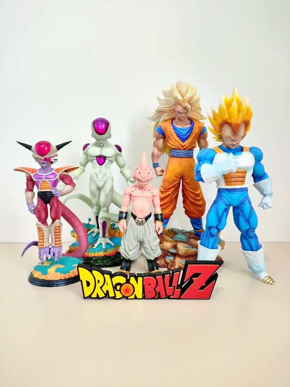 ドラゴンボール　DRAGON BALLフィギュア28体セット Lote Dragon Ball Z - Hobbies e coleções - Federação, Salvador