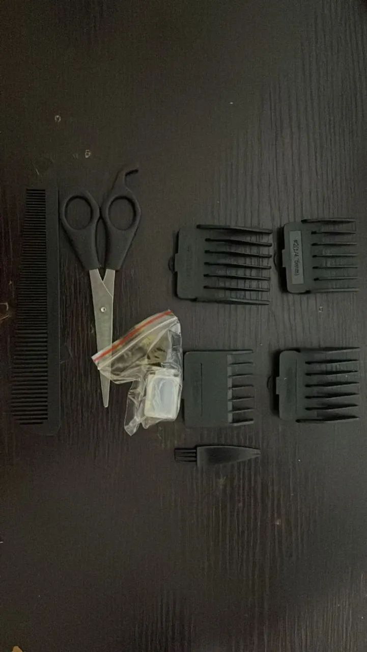 Máquina de cortar cabelo cr7 mondial - Foto 3