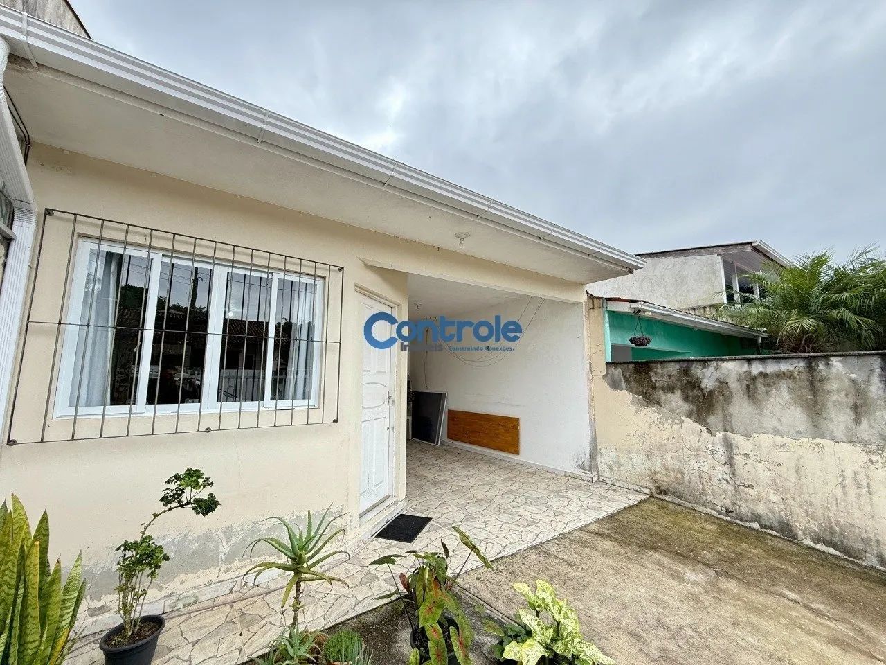 Casa com 02 dormitórios no Loteamento Tarumã, em Potecas, São José/SC!