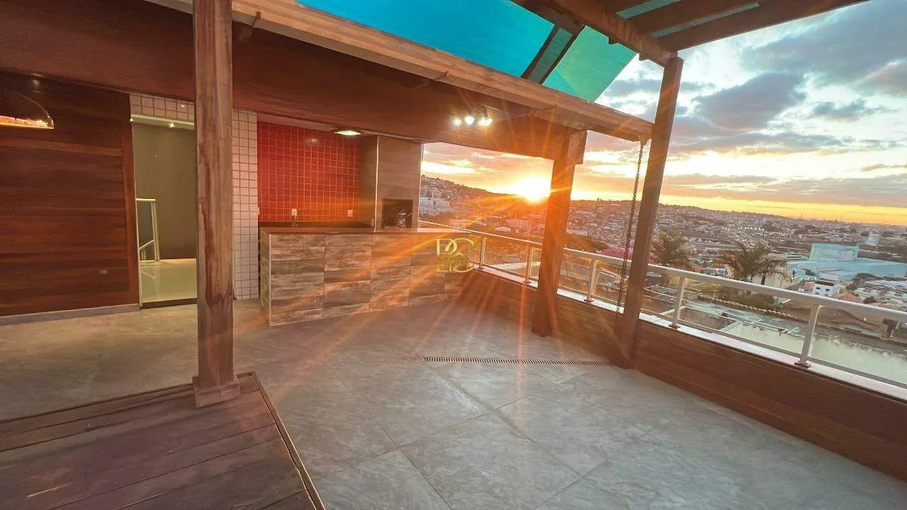 Cobertura Exclusiva com 3 Quartos, Jacuzzi e Vista Panorâmica - Foto 3
