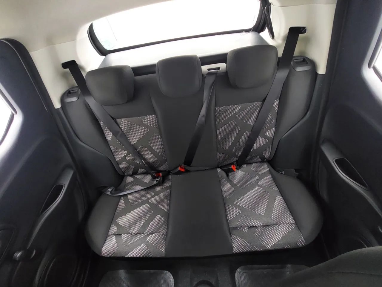 Fiat Mobi LIKE 1.0 Fire Flex 5p., foto 18 de 18
