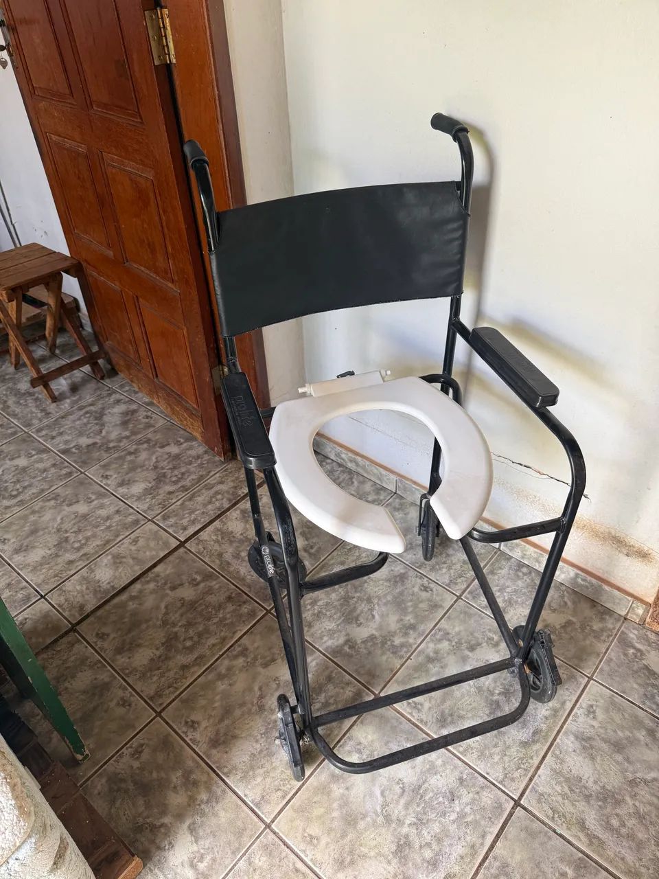 Cadeira de rodas  - Foto 2