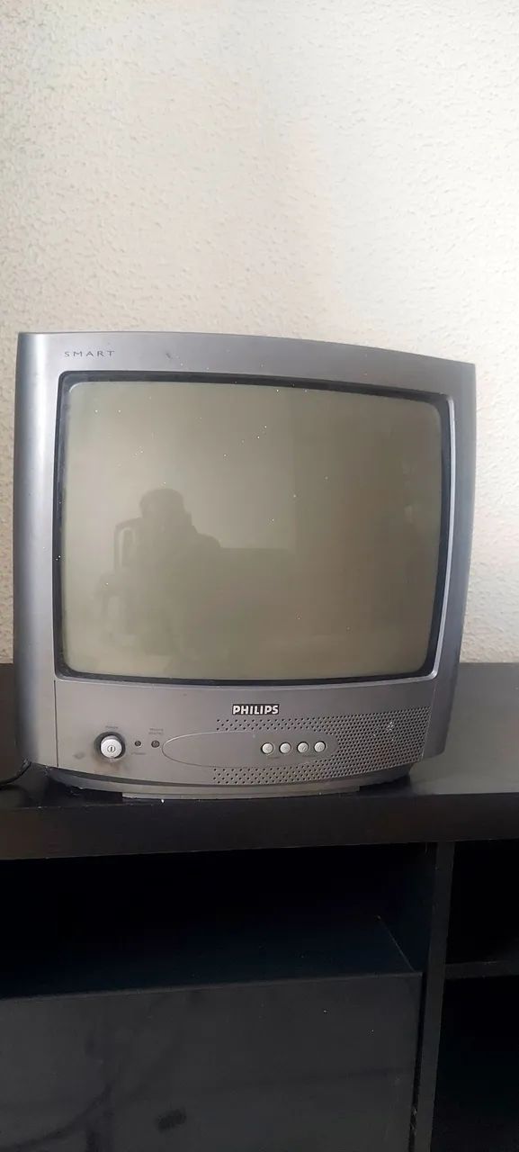 Televisão PHILIPS com Conversor Digital e Antena Digital...