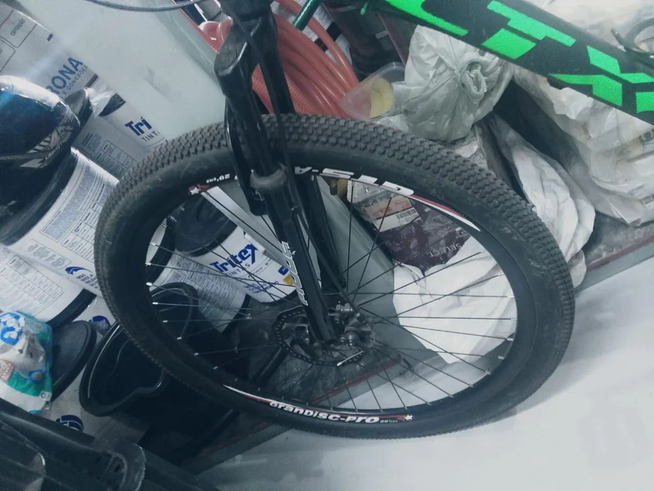 Vendo bike aro 29 em ótimo estado  - Foto 3