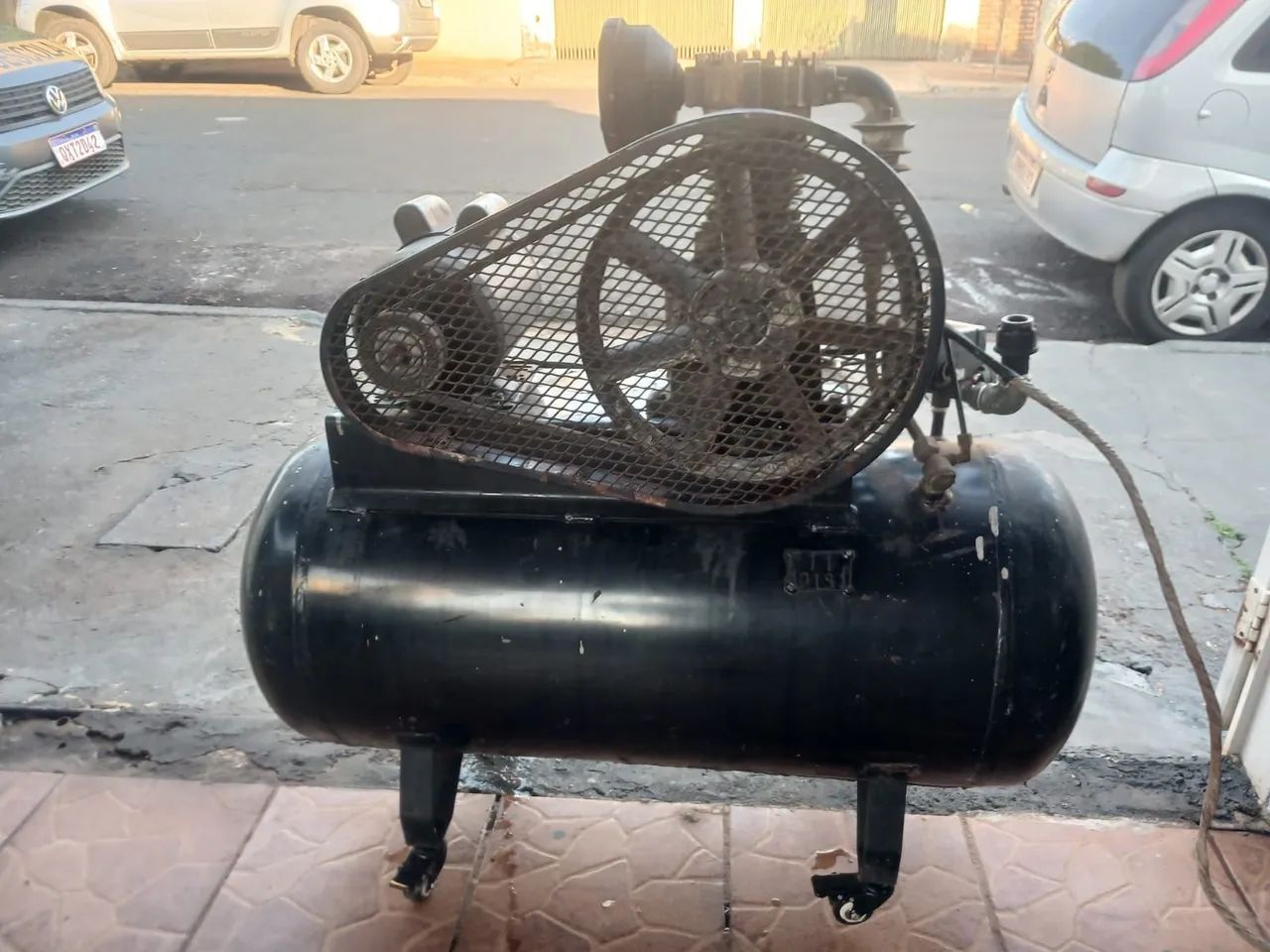 Compressor CHIAPERINI 110L<br>Compressor chiaperini 110ltitulo<br>Compressor chiaperini 110l - Foto 2