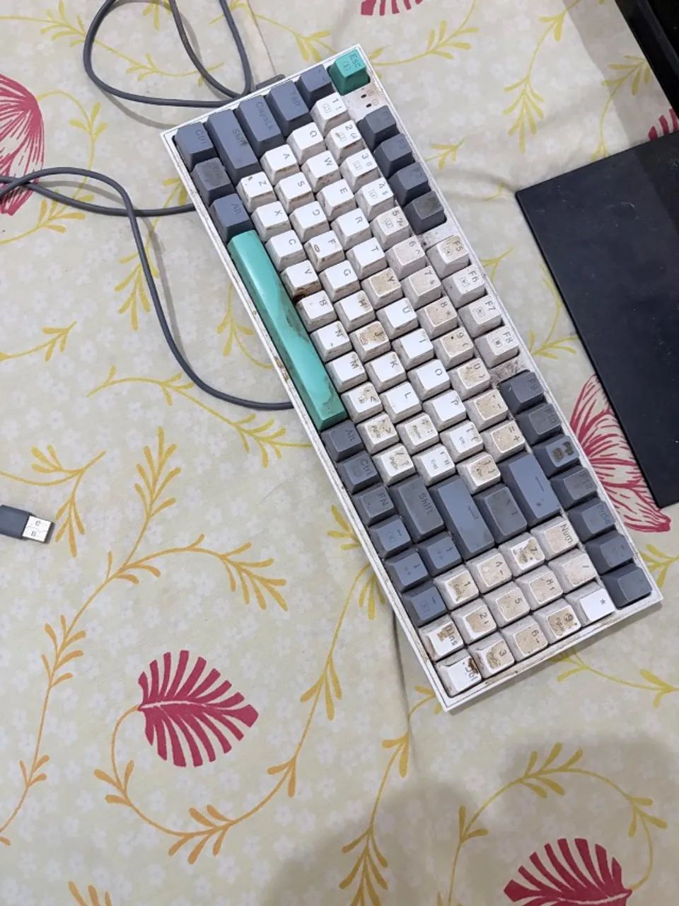 Teclado, Monitor e Headset - Foto 3