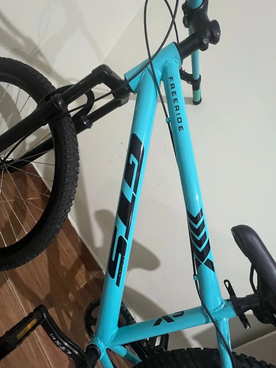 Bicicleta zero aro 26 Gts x-3 freeride freio a disco  - Foto 3