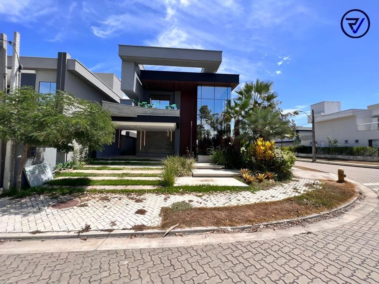 Casa Duplex de Esquina