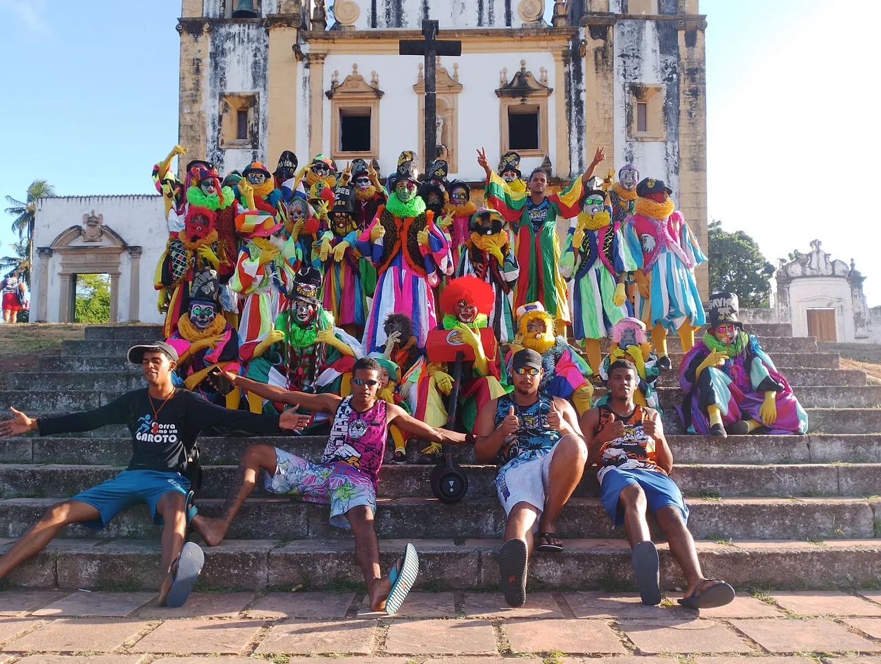 TURMA DE PALHAÇOS GAVIÕES DE OURO  - Foto 5