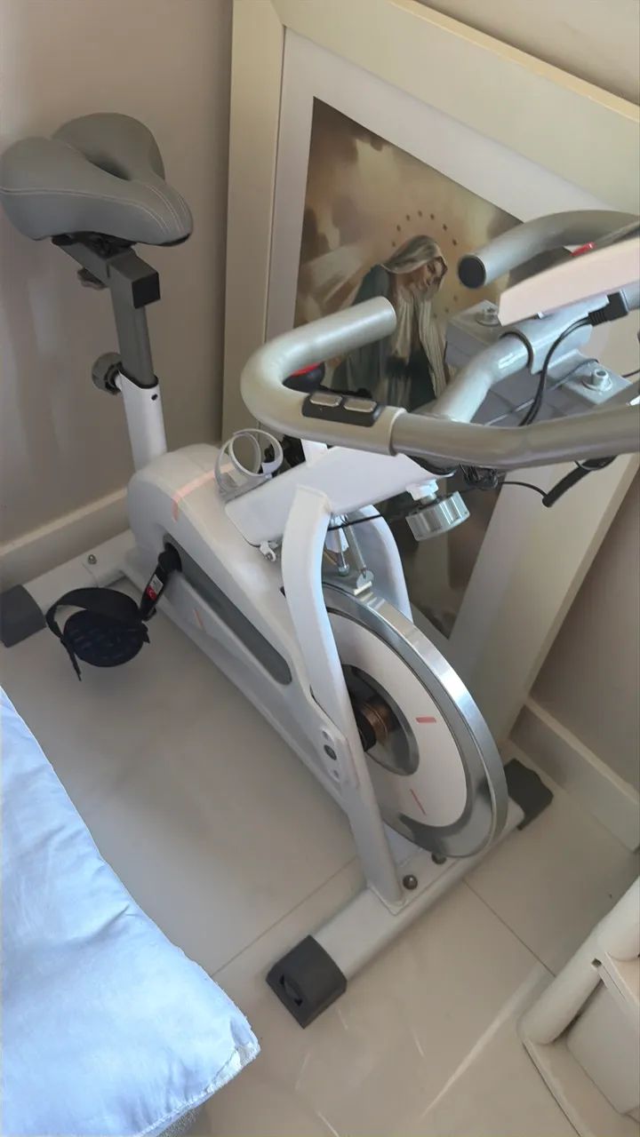 Vendo bicicleta ergométrica - Foto 4