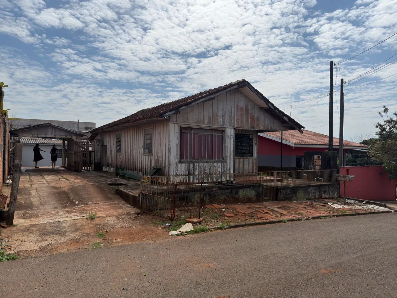 Imóvel em área central de Califórnia/PR - Foto 2