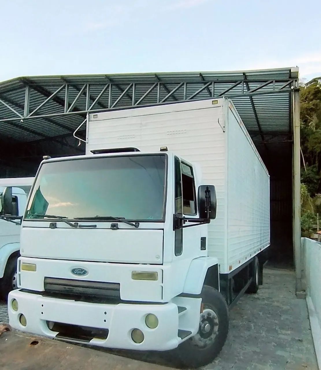 Ford Cargo 1517 2010.