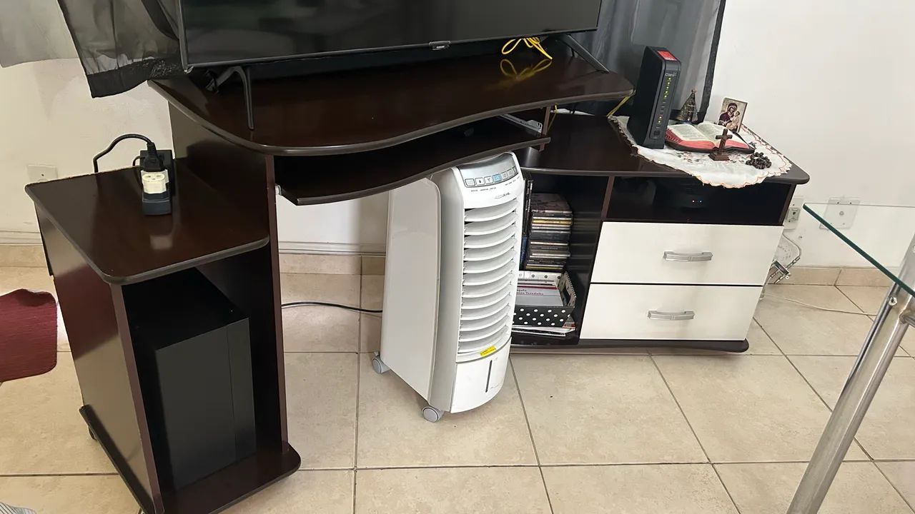 Mesa de computador articulada com gavetas - Foto 3