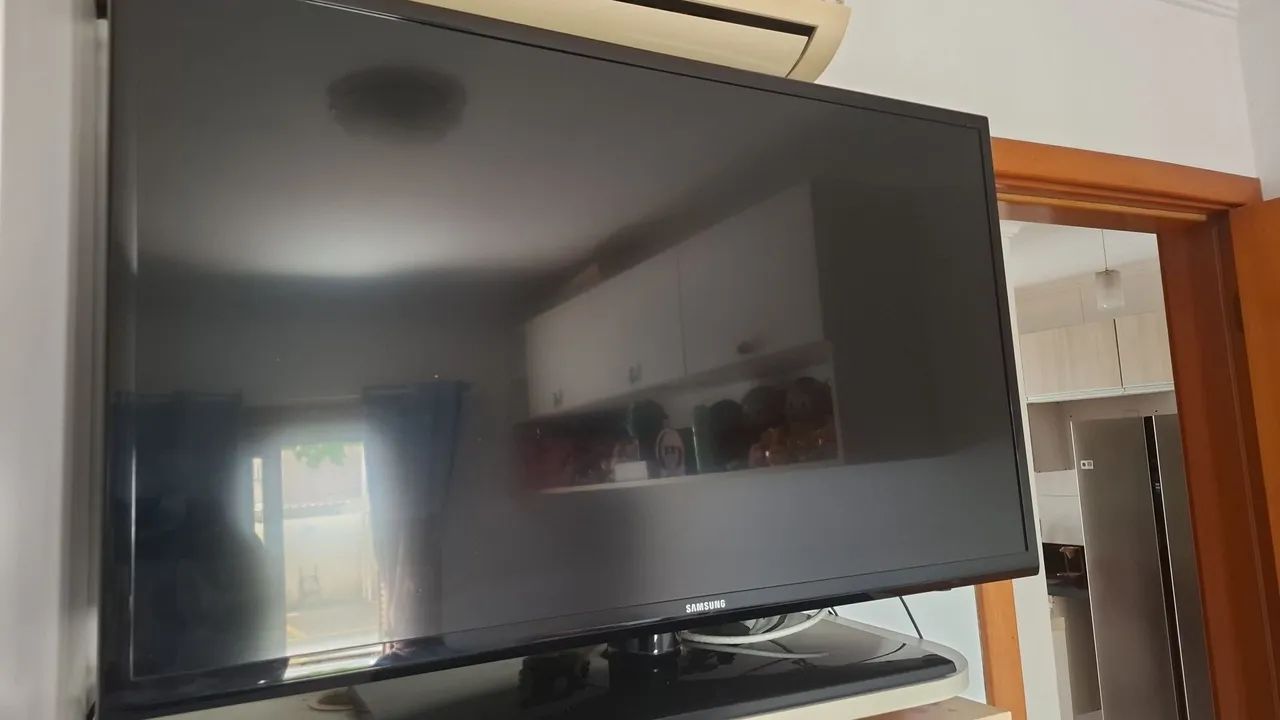 Duas TV's Samsung 39 e 40 polegadas