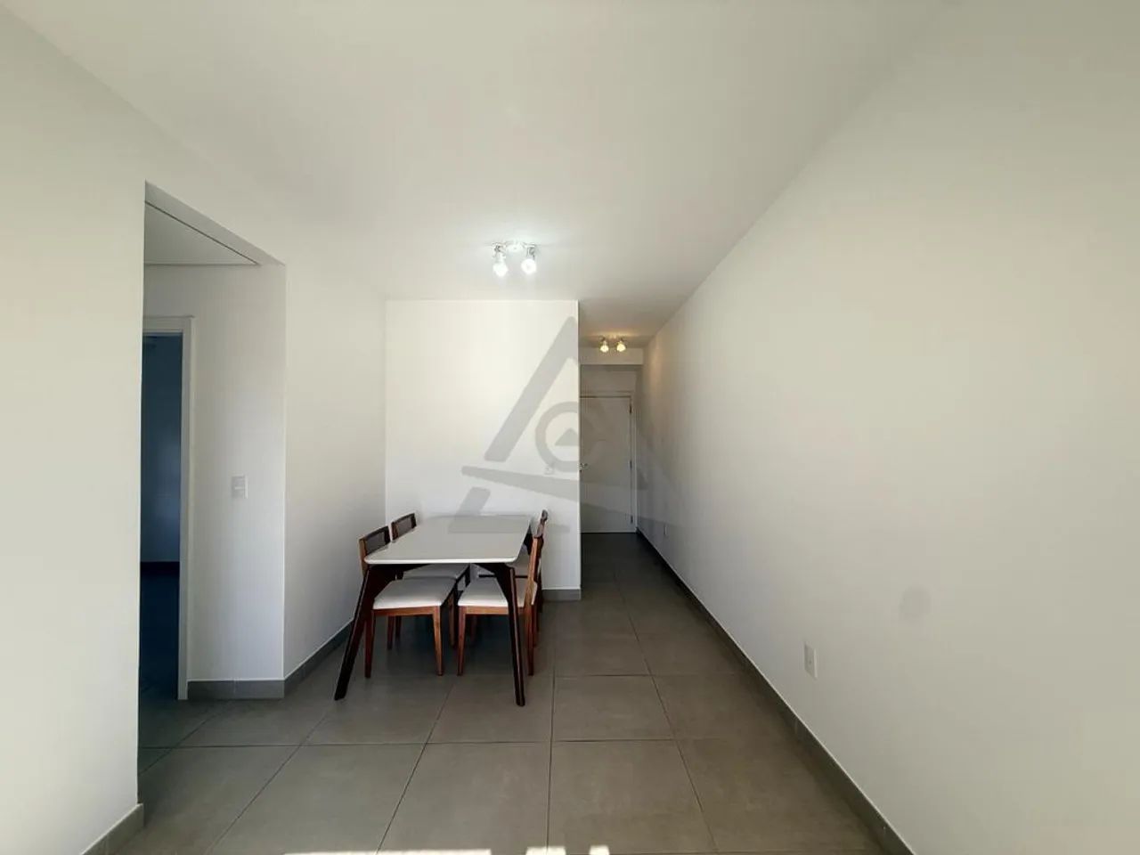 Apartamento para alugar em Campinas, Jardim Guanabara, com 2 quartos, com 58 m² - Foto 2