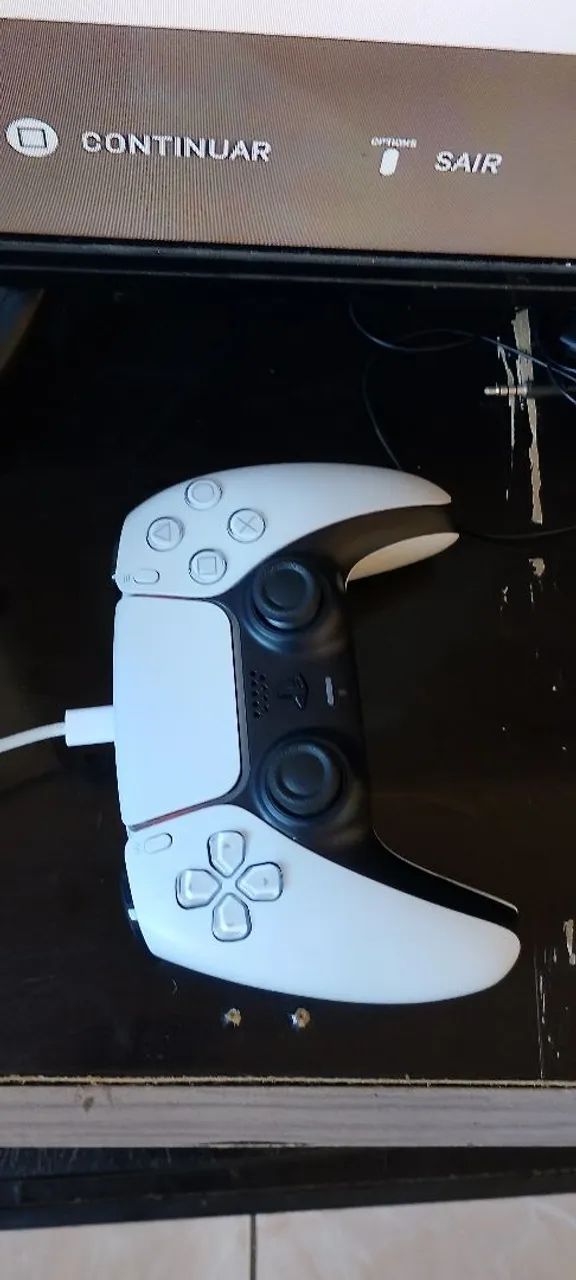 PS5 com dois controles  - Foto 3