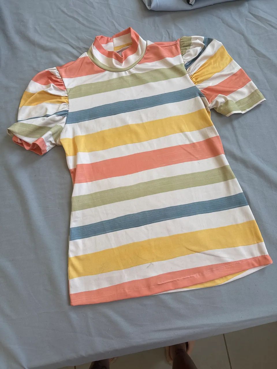 VENDO BLUSA
