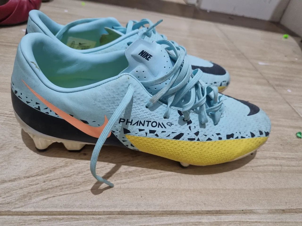 Chuteira de campo nike phantom gt2 academy número 40 - Calçados