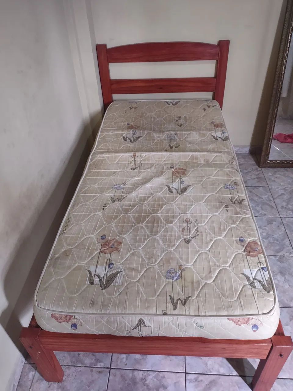 VENDO CAMA DE SOLTEIRO  - Foto 2