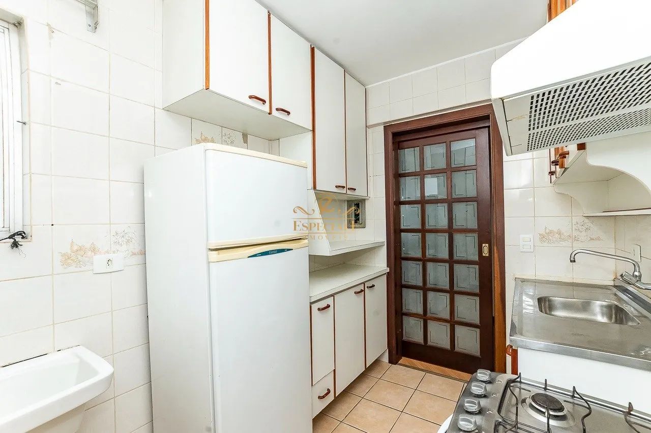 APARTAMENTO COM 2 DORMITÓRIOS SEMIMOBILIADO NO CABRAL - Foto 5
