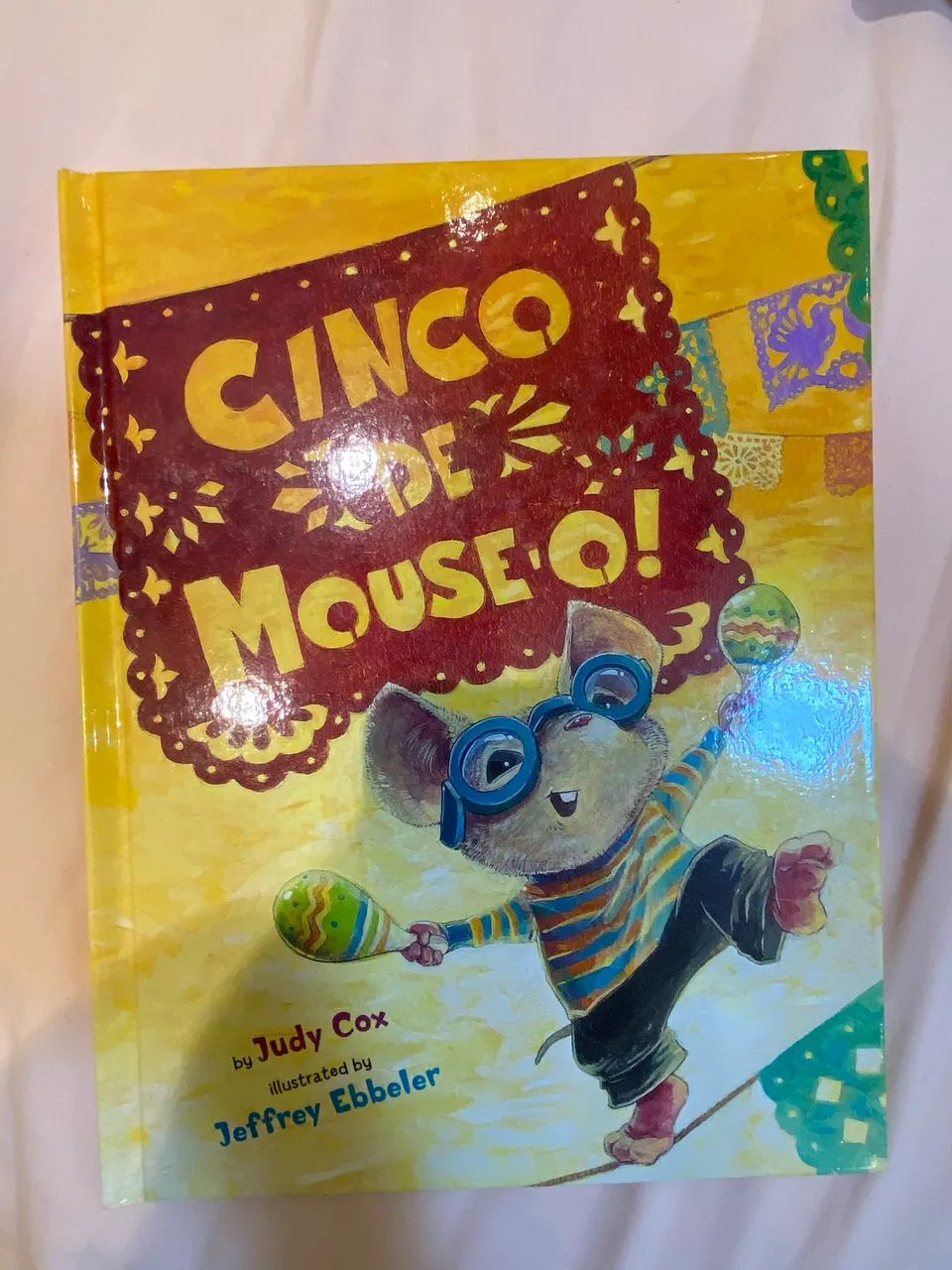 Livro Cinco de Mouse?o
